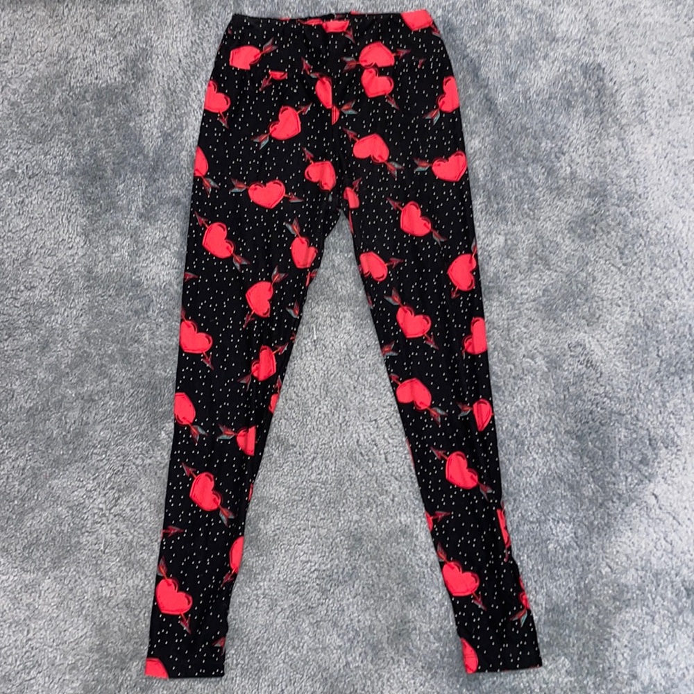 Lularoe leggings - red hearts - one size